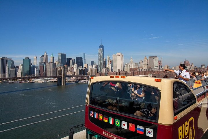 Big Bus New York hop-on hop-off tour