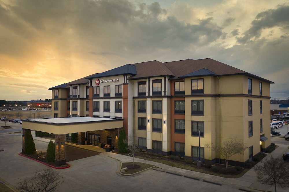 Best Western Plus Tupelo Inn & Suites