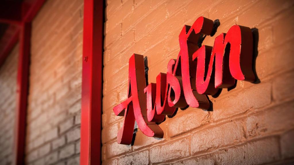 Aiden By Best Western @ Austin City Hotel