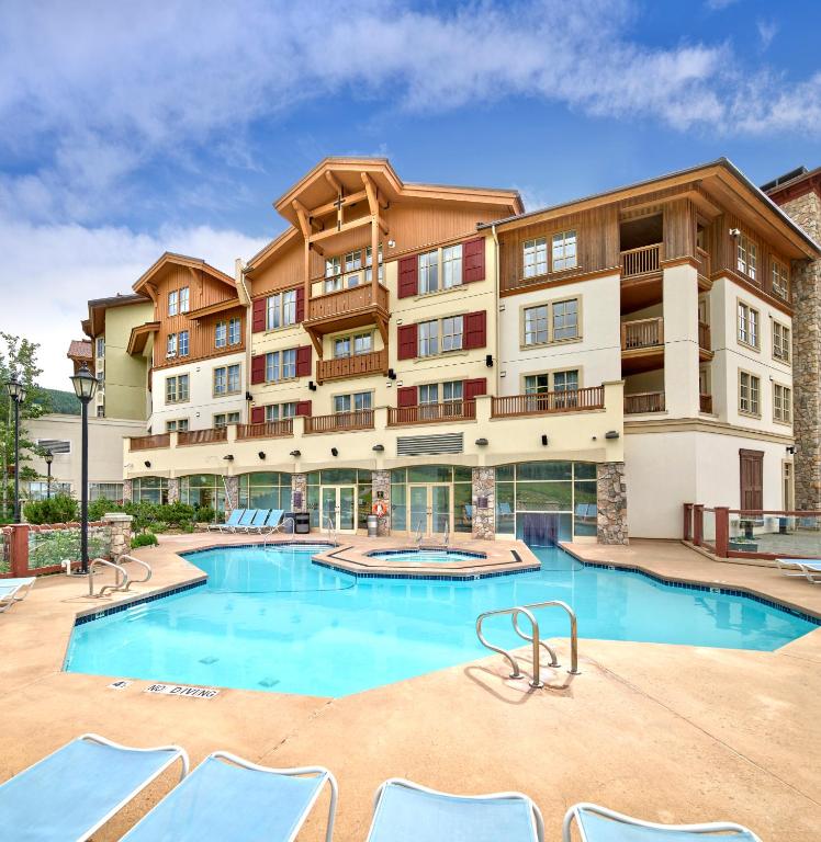 The Residences at Sun Peaks Grand