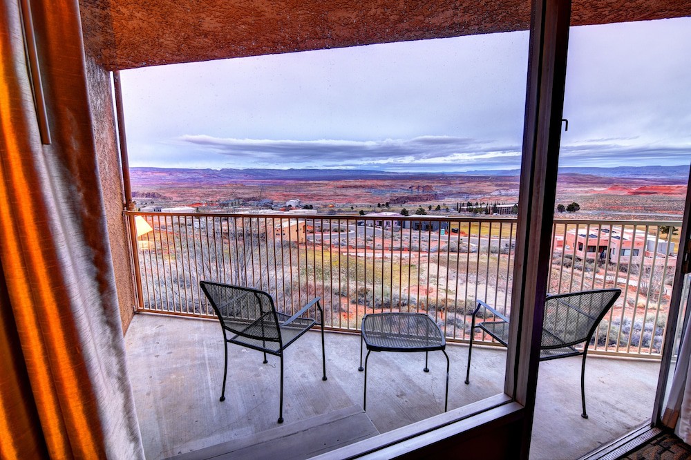 Quality Inn View of Lake Powell - Page