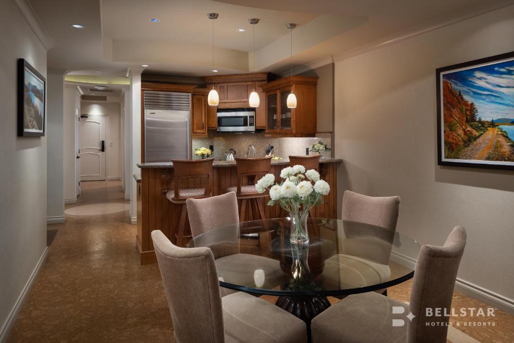 The Royal Kelowna Bellstar Hotels & Resorts