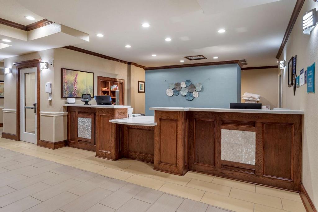 Best Western Plus Galveston Suites