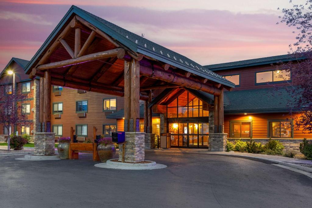 Best Western Plus McCall Inn