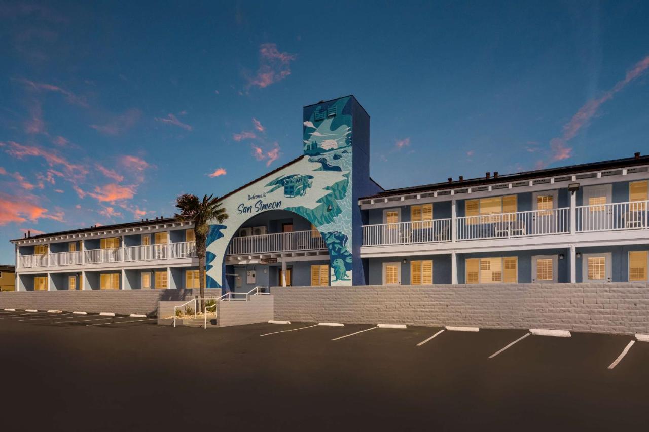 Pacific Coast Roadhouse -Best Western