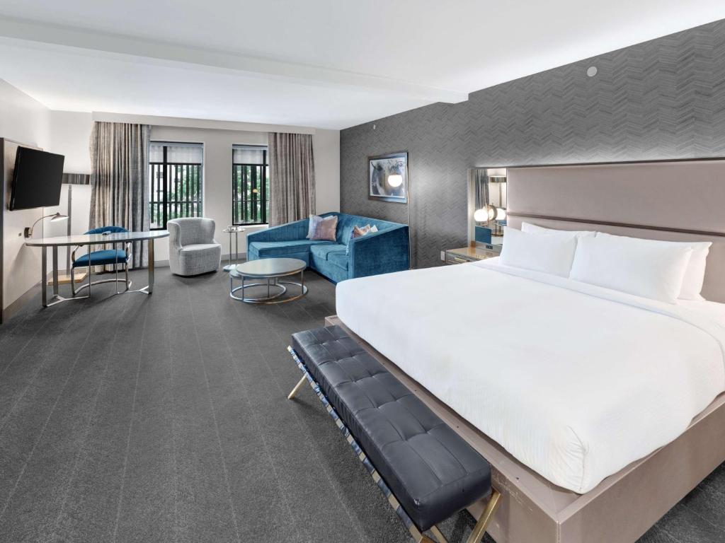 Tulsa Club Hotel, Curio Collection By Hilton