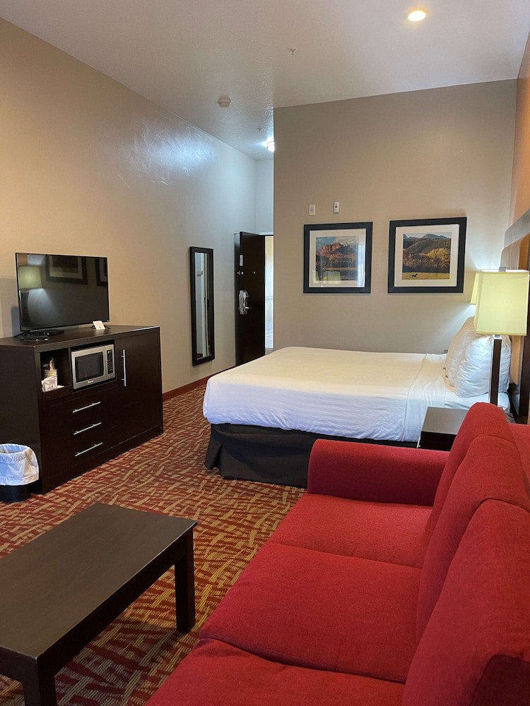 Best Western Plus Zion West Hotel