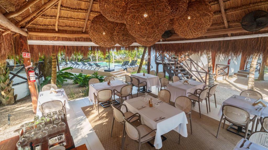 Azulea Bacalar Hotel & Spa - Lagoon Front