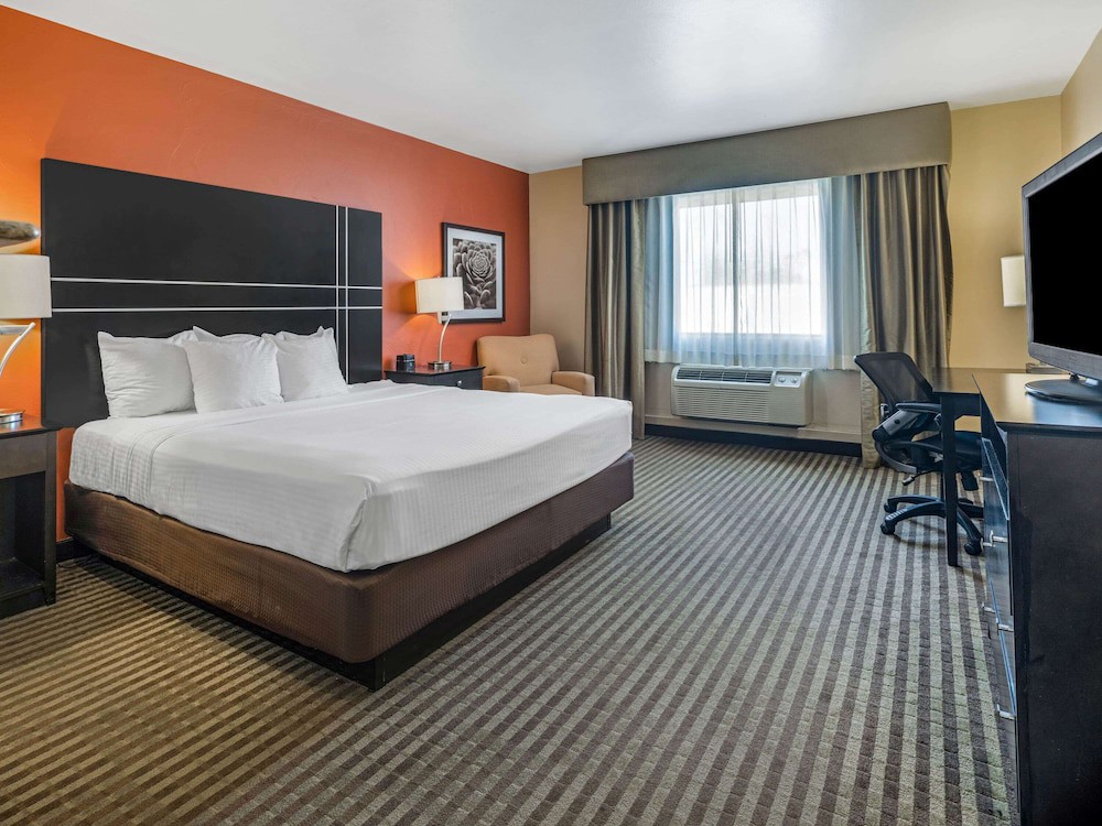 La Quinta Inn & Suites by Wyndham Tucson - Reid Park