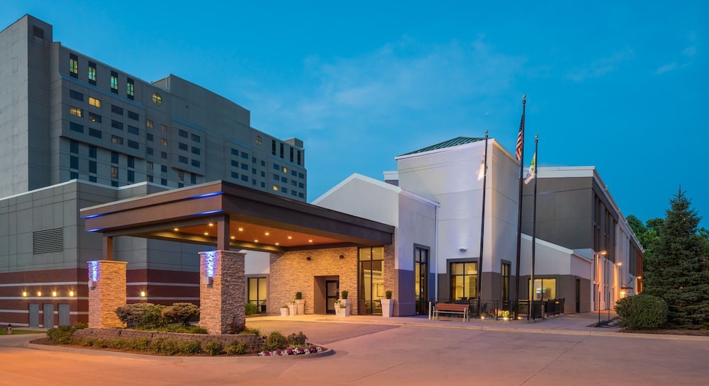 Holiday Inn Express Springfield, an IHG Hotel