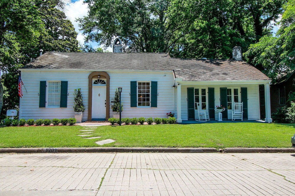 Steele Cottage