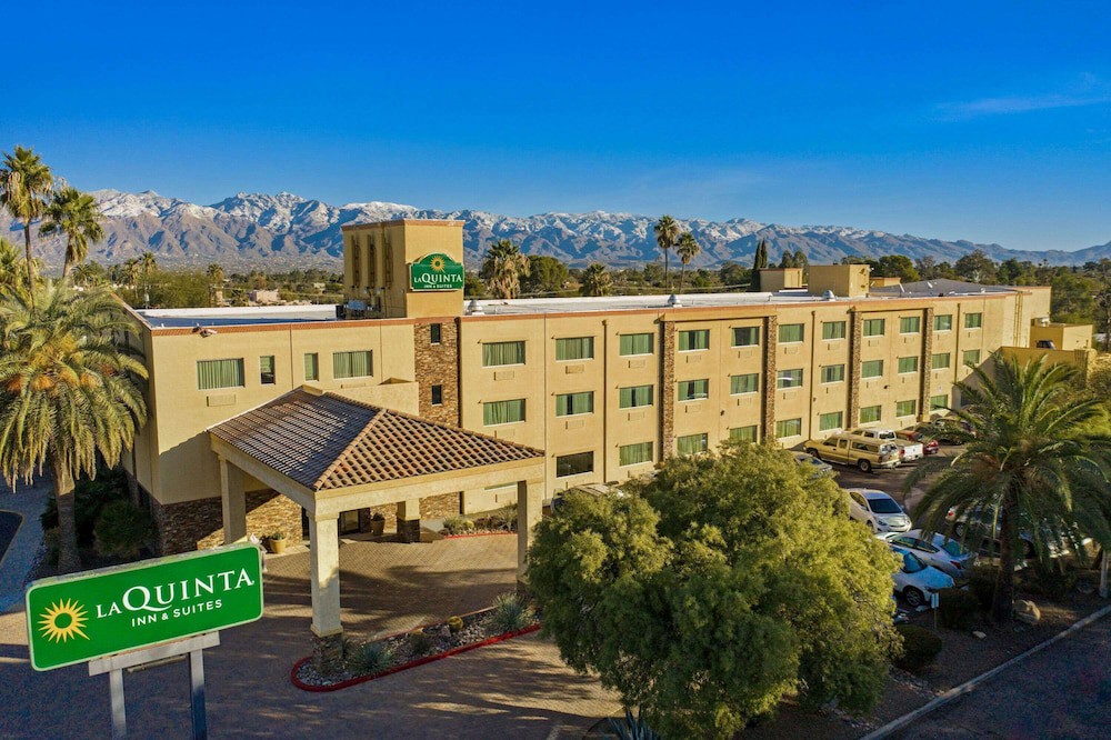 La Quinta Inn & Suites by Wyndham Tucson - Reid Park