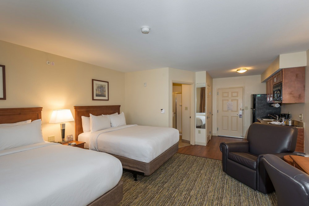 Candlewood Suites Downtown, an IHG Hotel