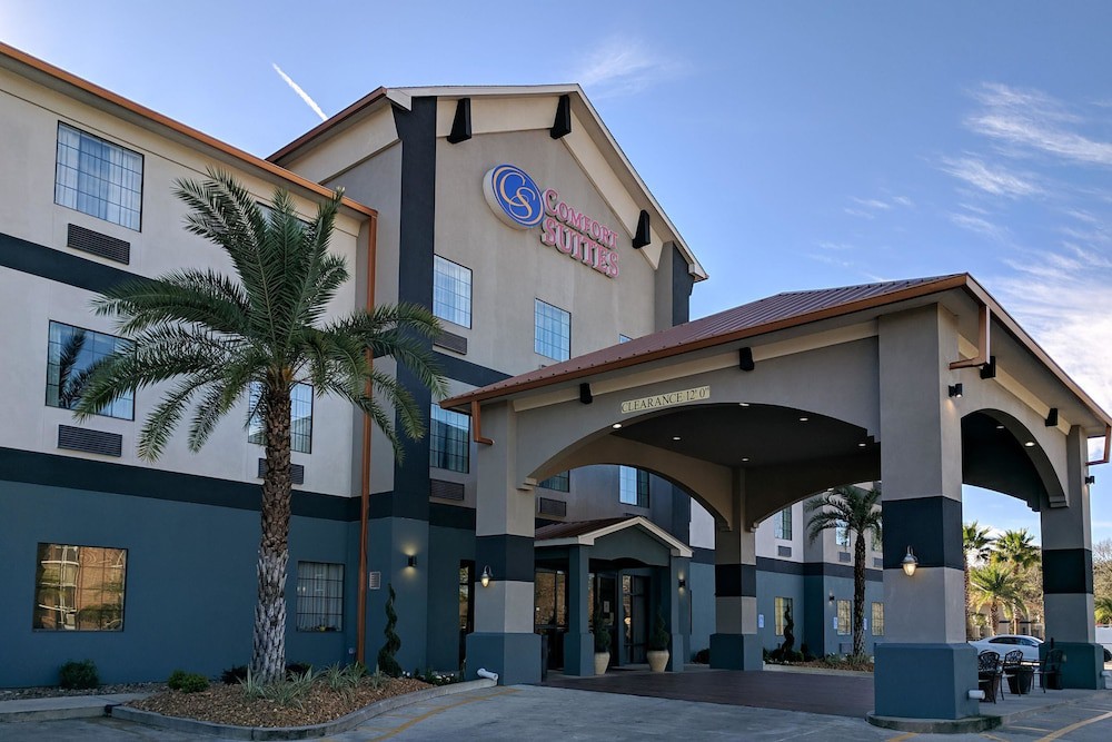 Comfort Suites Oil Center