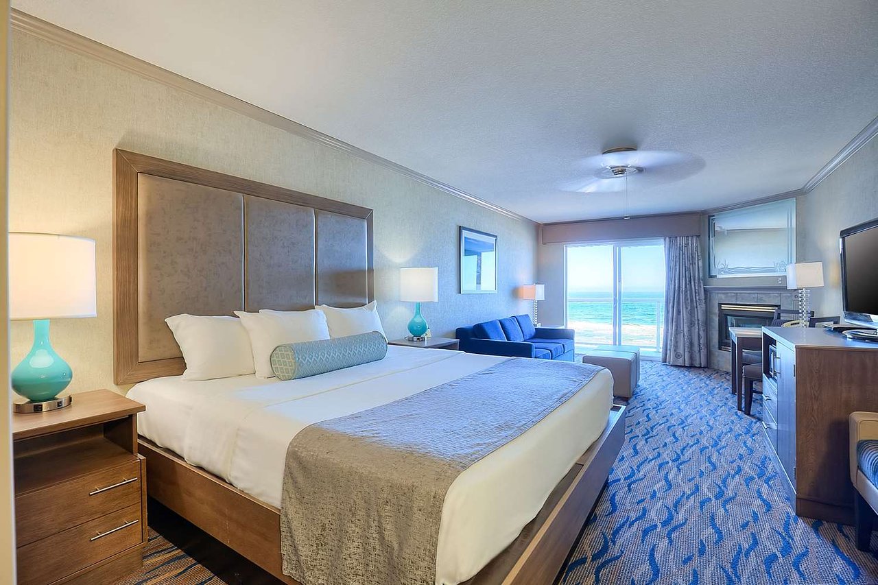 Elizabeth Oceanfront Suites