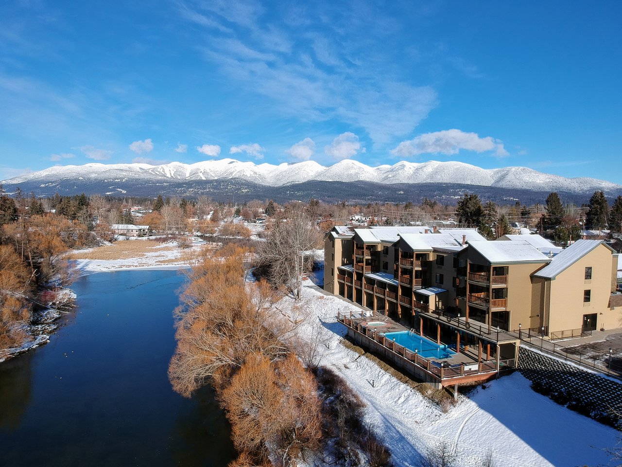 The Pine Lodge on Whitefish River