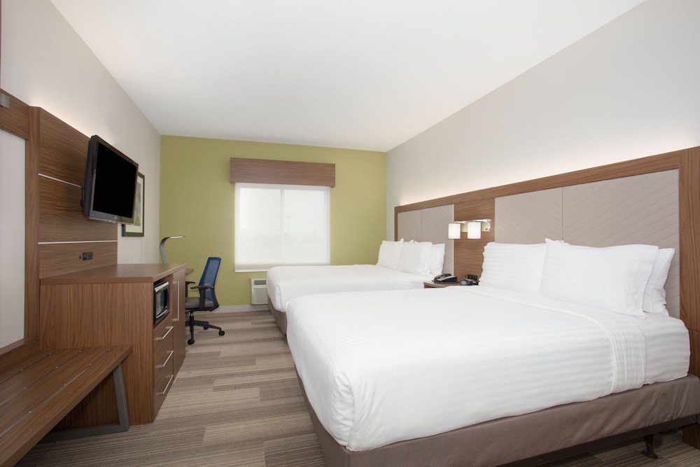 Holiday Inn Express & Suites Amarillo