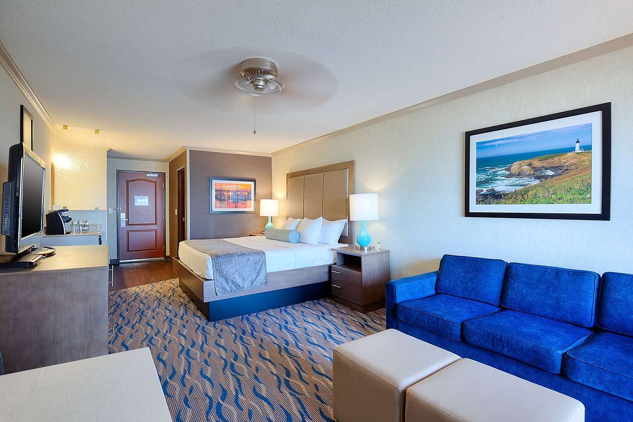 Elizabeth Oceanfront Suites