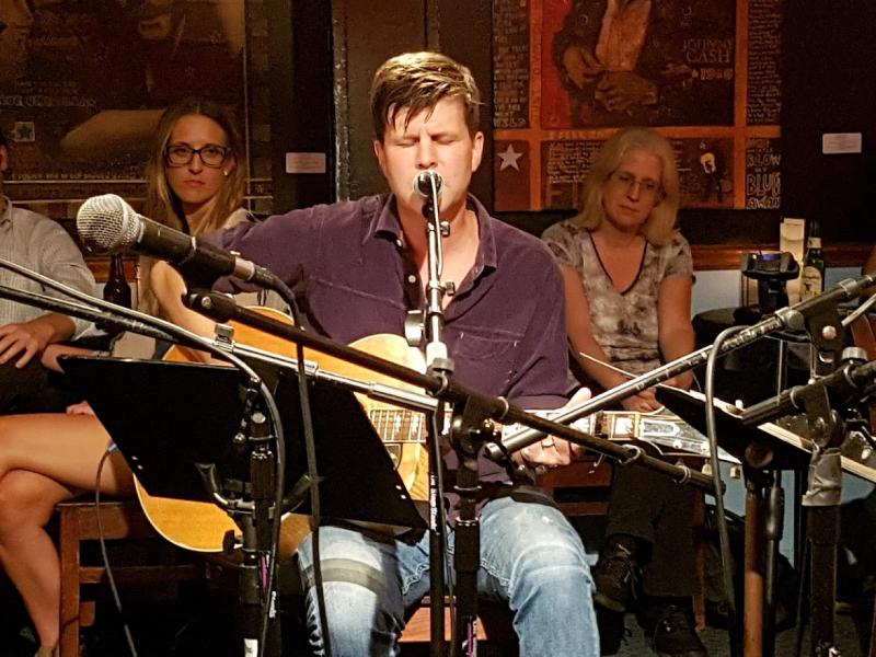 Muzikanten in het Bluebird Café