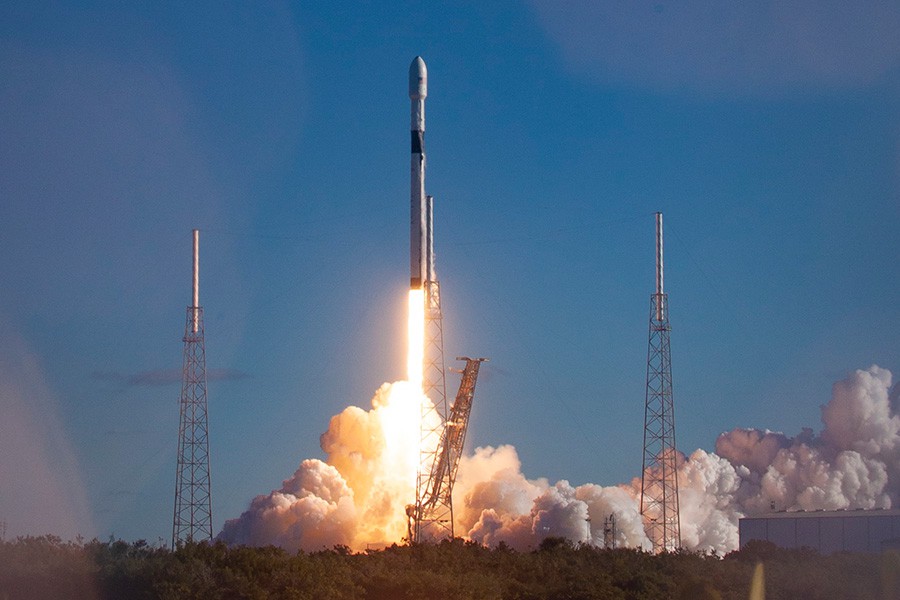 Afbeelding van SpaceX Falcon 9 GPS III 2 Launch Pad 40 On Cape Canaveral Air Force Station