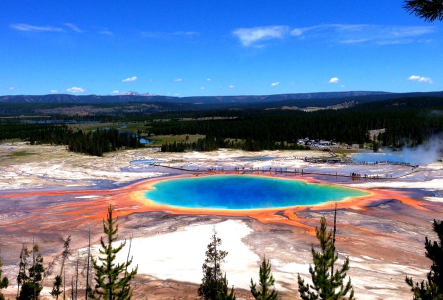 Grand Prismatic Yellowstone National Park Wyoming CWHLE5T