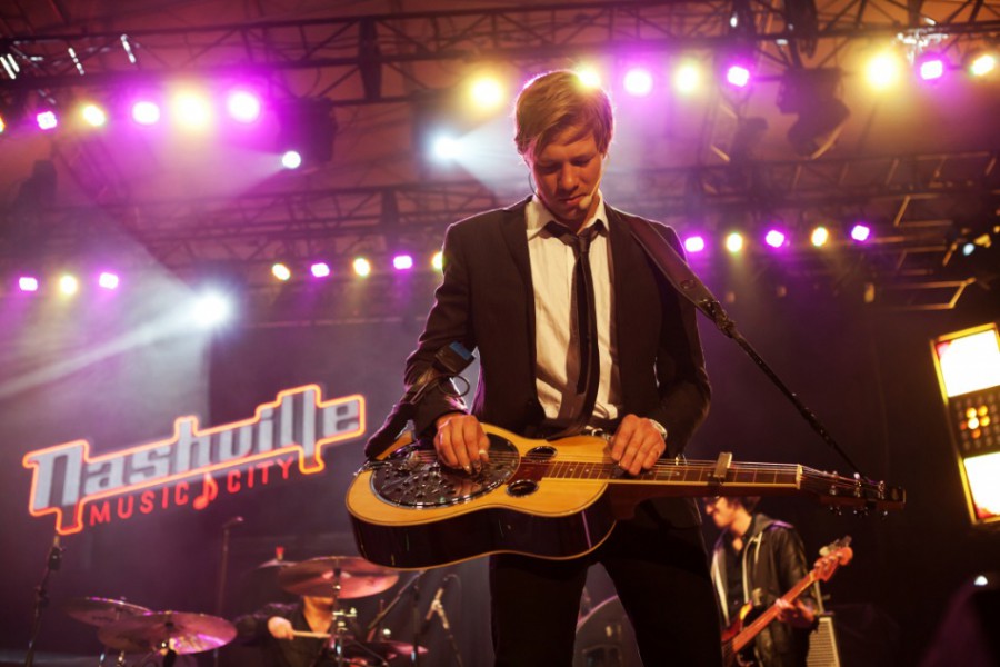 Photos Nashville Tn Performer Nashville CVB Logo Afbeelding van Photos Nashville Tn Performer Nashville CVB Logo