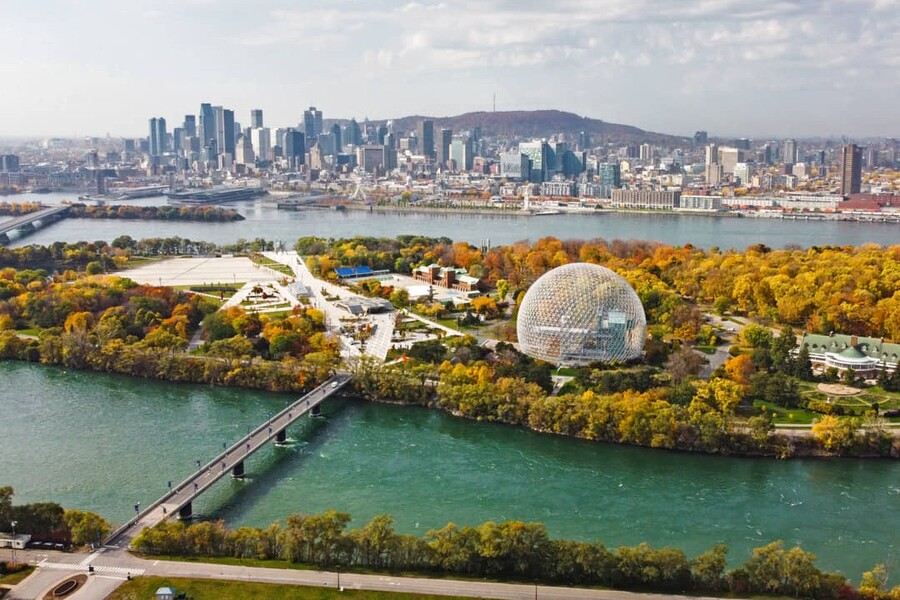 Uitzicht over Montreal in de herfst, Canada