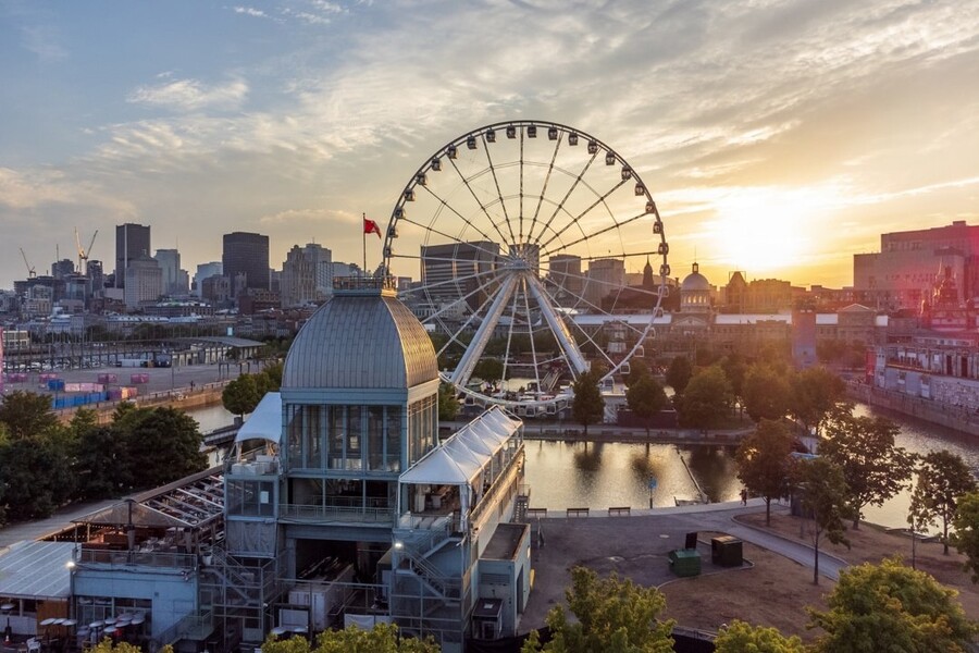 La Grande roue de Montreal reuzenrad & downtown skyline