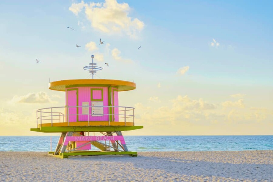 Lifeguard hut on the beach in Miami