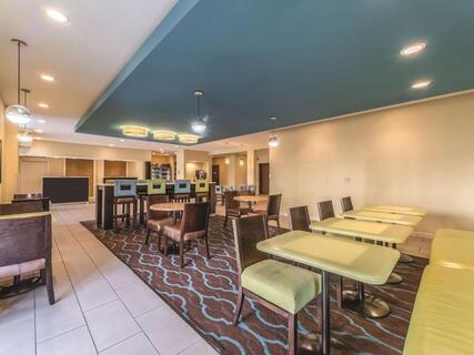Diner/eetzaal La Quinta Inn & Suites by Wyndham Collinsville - St. Louis
