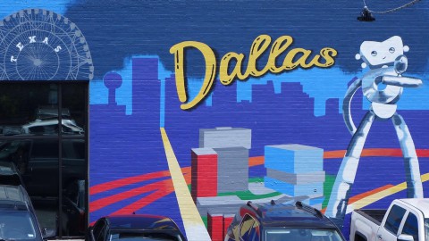 muurschilderingproject in Deep Ellum Dallas i