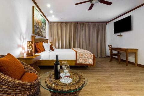 Superior suite Hacienda Guachipelin