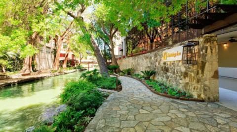 Holiday Inn San Antonio-Riverwalk, an IHG Hotel