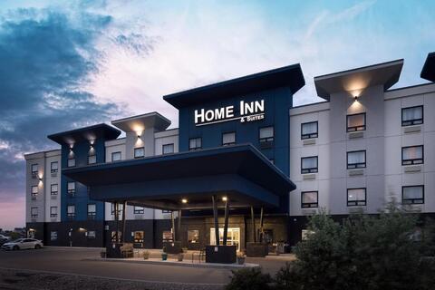 buitenaanzicht Home Inn & Suites Saskatoon South