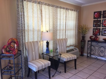 lobby Gazebo Inn