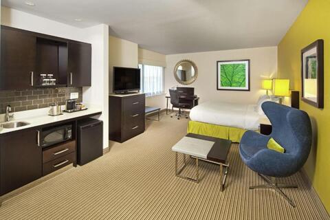 hotelkamer The Hollis Halifax a DoubleTree Suites by Hilton Hotel