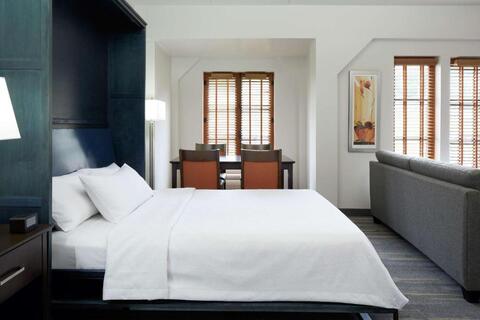 Homewood Suites by Hilton Mont-Tremblant Resort kamer