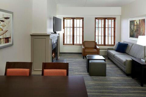 Homewood Suites by Hilton Mont-Tremblant Resort kamer