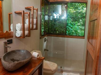 Badkamer Maquenque Lodge