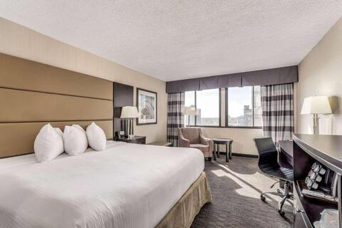 hotelkamer Ramada Plaza by Wyndham Regina Downtown