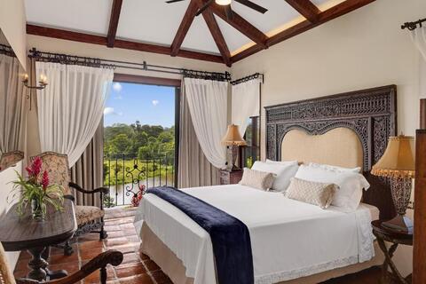 Villa met twee slaapkamers, dompelbad en uitzicht op het bos El Lugar Costa Rica Resort