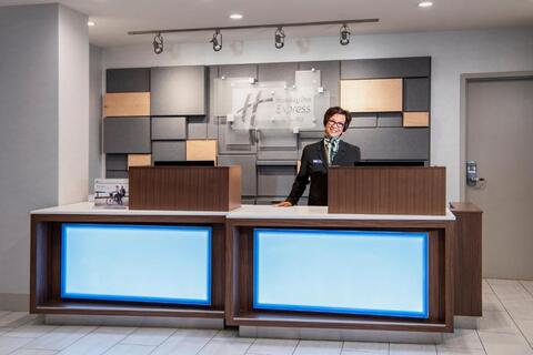 receptie Holiday Inn Express & Suites Saskatoon by IHG