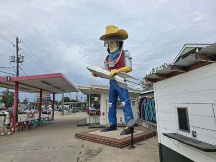 560000592 10164171597515439 1134291125577090861 N