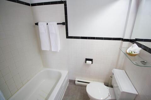 Hotel Marineau Mattawin badkamer