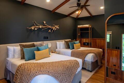 Koora Hotel 4 persoonskamer