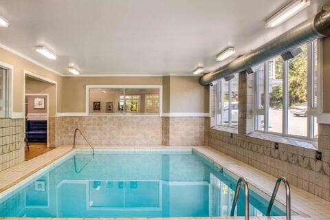zwembad Comfort Inn Halifax