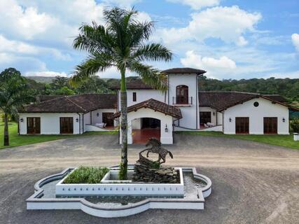 Exterior  El Lugar Costa Rica Resort