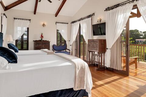 Premium Suite met twee queensize bedden El Lugar Costa Rica Resort