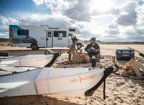 Camper op het strand