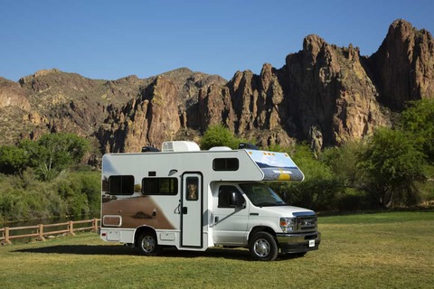 CruiseAmerica Model C21